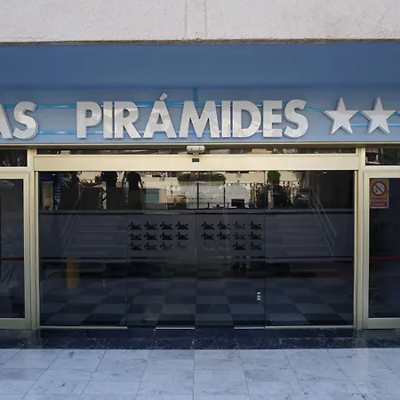 Piramides דירה אדחה