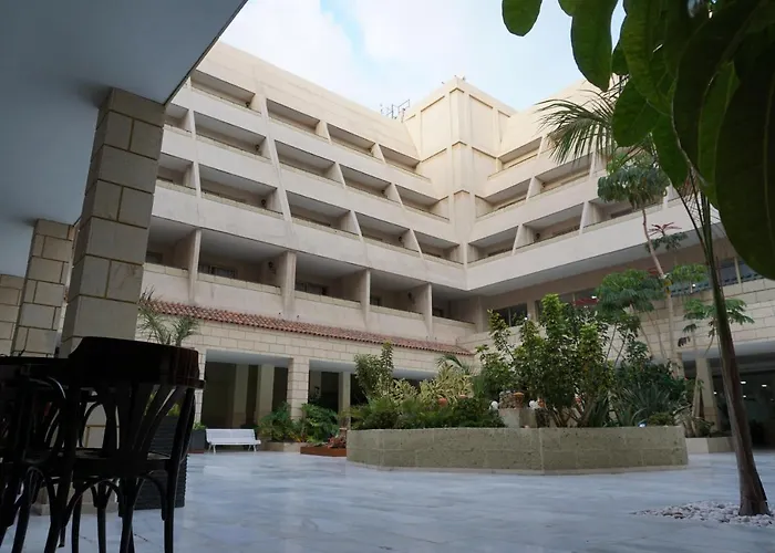 Апартаменты Piramides Адехе